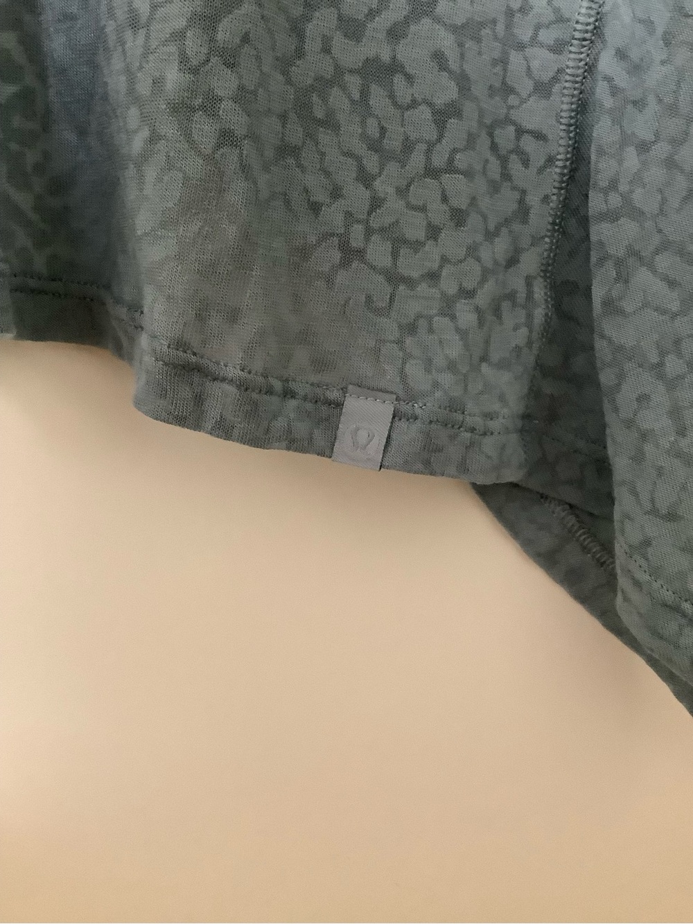 Lululemon Loop Round Tee - Picture 3 of 3